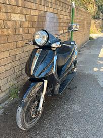 Piaggio Beverly 300