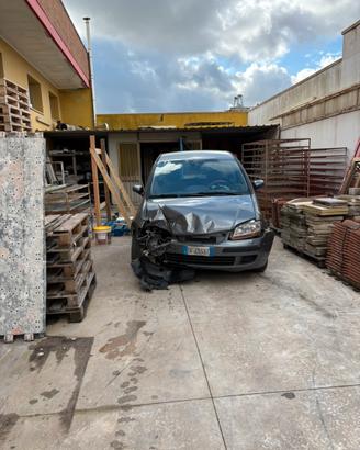 Fiat idea 1.3 incidentara