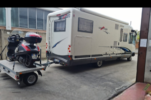 Carrello portamoto per camper