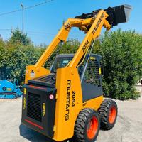 P33 Mini pala Mustang 2054 targata 26 q.li