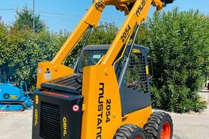 P33 Mini pala Mustang 2054 targata 26 q.li