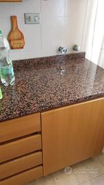 arredamento cucina. Misura lineare 3,5 mt, ma la c