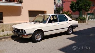 BMW 518 E12