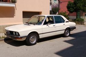 BMW 518 E12