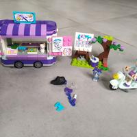 Lego Friends 41332 Lo stand di arte di Emma