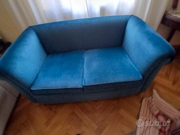 divano due posti velluto blu