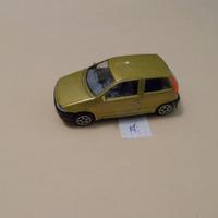 BURAGO FIAT PUNTO SCALA 1:43 (colore oro)