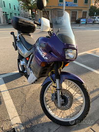 Honda Transalp Skambio con Suzuki GS 500