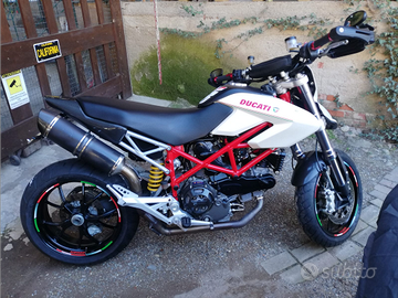 Ducati hypermotard 1100