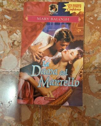 libro la dama col mantello di mary balogh