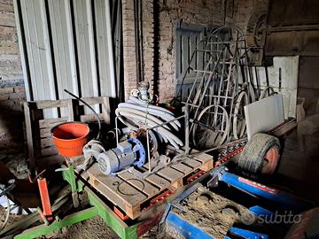 Rimorchio per raccolta frutta