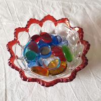 Ciotola Vintage vetro lavorato coperchio e Charms