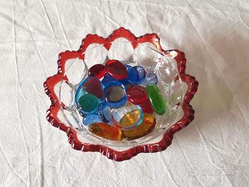 Ciotola Vintage vetro lavorato coperchio e Charms