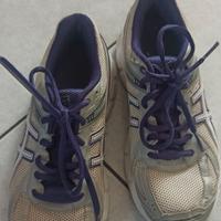 Scarpe Asics da donna
