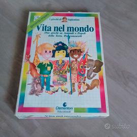 gioco in scatola: vita nel mondo