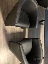 Poltrona confortevole in ecopelle