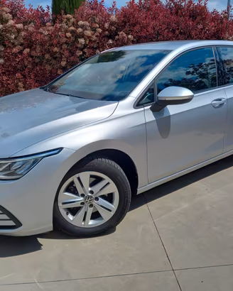 Volkswagen Golf 8 2.0 TDI 2021