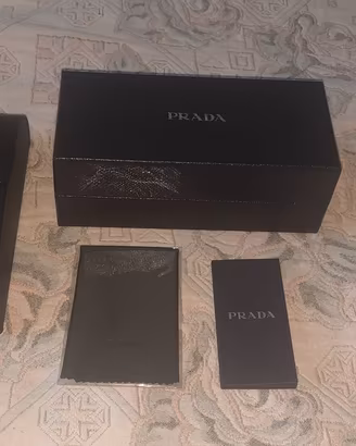 Prada Eyewear Case Originale con Accessori