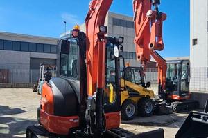 ESCAVATORE KUBOTA 36-4
