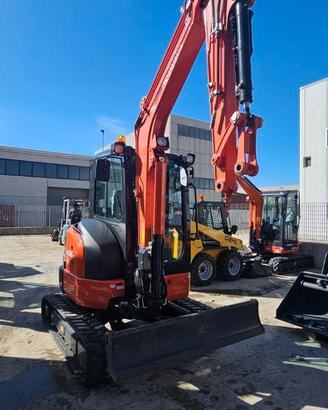 ESCAVATORE KUBOTA 36-4