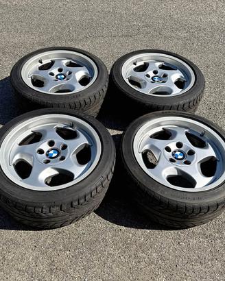 Cerchi M System per BMW E34 M5