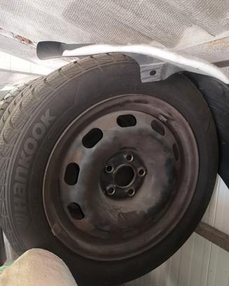 4 Hankook invernali 185 60 15+ cerchi