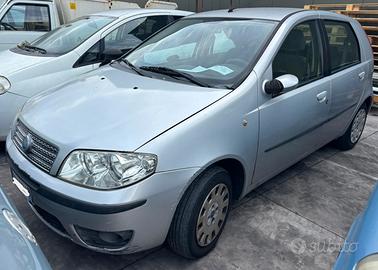FIAT PUNTO per ricambi usati