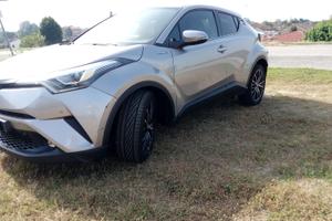 TOYOTA C-HR Hybrid Lounge