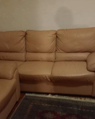 Divano 3 posti + 2 poltrone in pelle beige chiaro