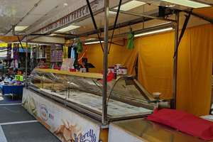 Carrello per alimentari con gancio traino