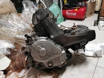 Ducati Monster 600 motore completo o per parti