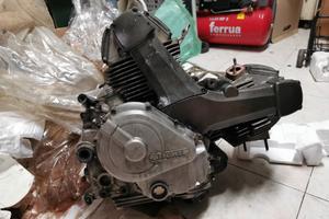 Ducati Monster 600 motore completo o per parti