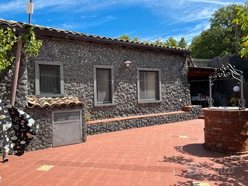 Villetta con cortile 49-392