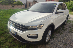 VW Volkswagen T-Rock 1.6 TDI Diesel, app connect