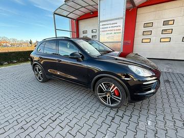 PORSCHE CAYENNE TURBO 500 CV DEL 2011