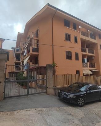 Monreale - 4 vani con posto auto