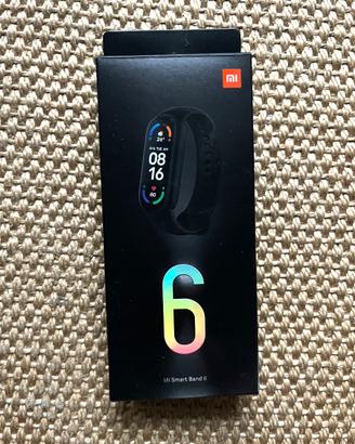 Xiaomi Band 6 con cinturini di ricambio