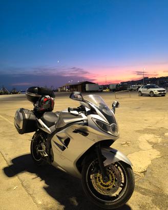 Triumph Sprint ST 1050