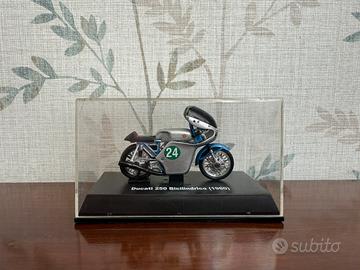 Modellino Ducati 250 Bicilindrico (1960)