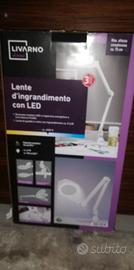 Lampada led con lente di ingrandimento