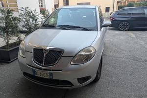 Lancia Ypsilon II 2007 1.3 mjt 16v Argento