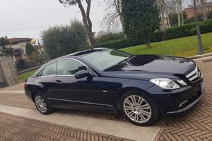 Mercedes e coupe 250 unico proprietario