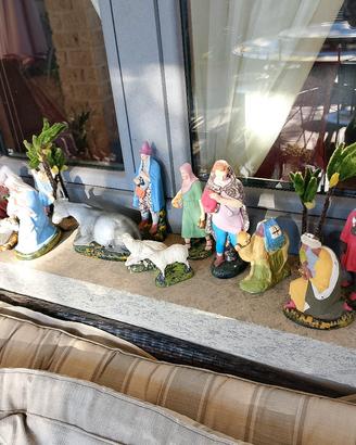 presepe in ceramica con casa grande 