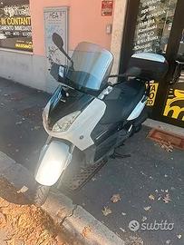 Yamaha X-Max 250 - 2010 - PERMUTE