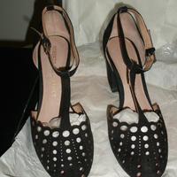 Scarpe marca" roberto della croce" n.35