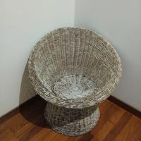 Poltroncina in vimini shabby