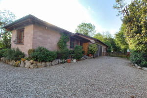 Scuderia con annessi