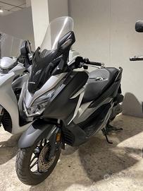 Honda FORZA 300