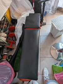 panca e pesi palestra 
