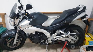 Suzuki GSR 600
